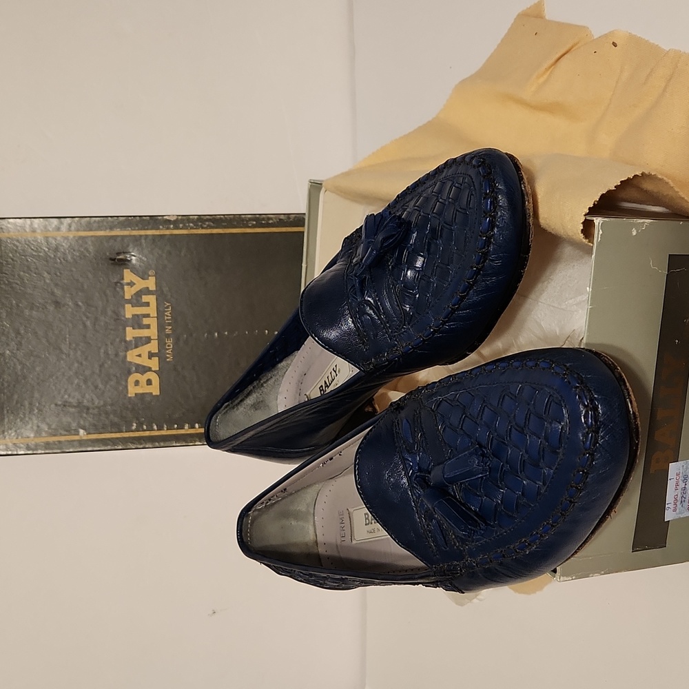 Men's Bally shoes.  Blue leather.   Size 11D